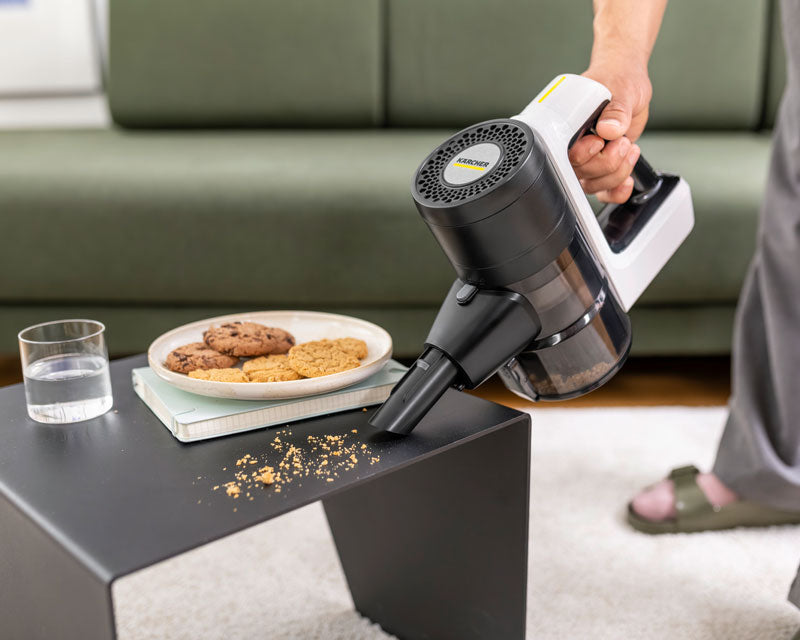 VCS 3 Nano štapni usisivač sa posudom beli
