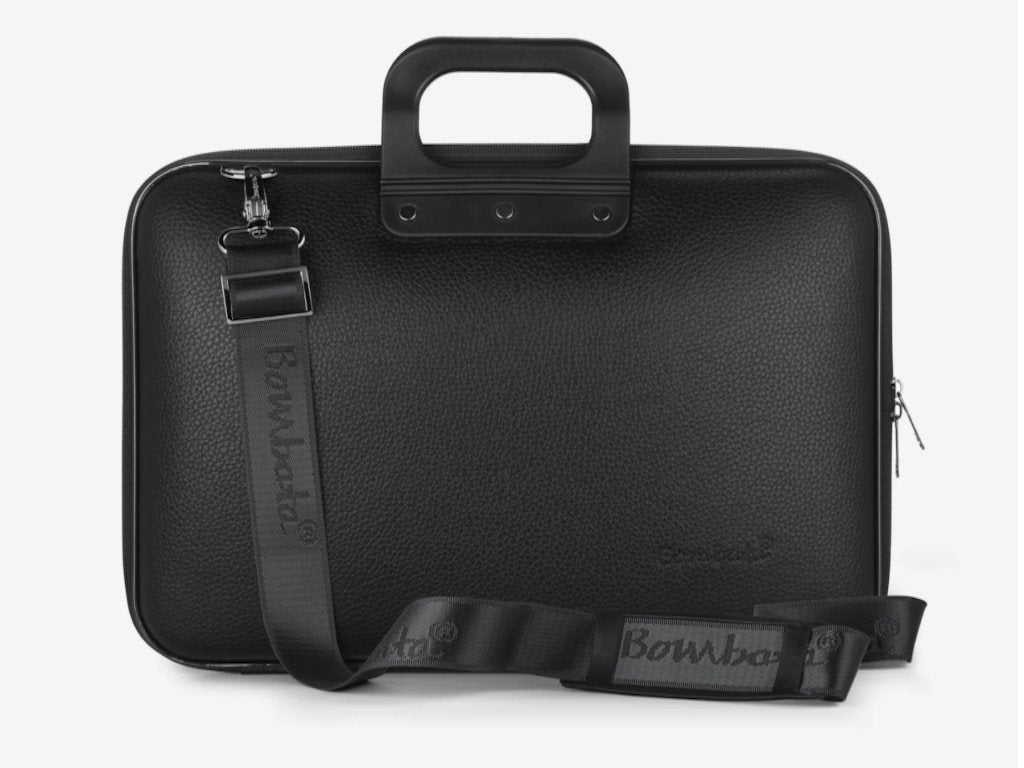Torba BOMBATA Classic Vinil 15" /Crna