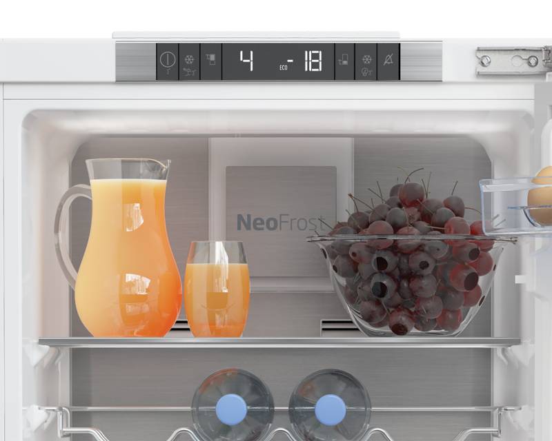 BCNA 275 E4FN ProSmart inverter ugradni kombinovani frižider