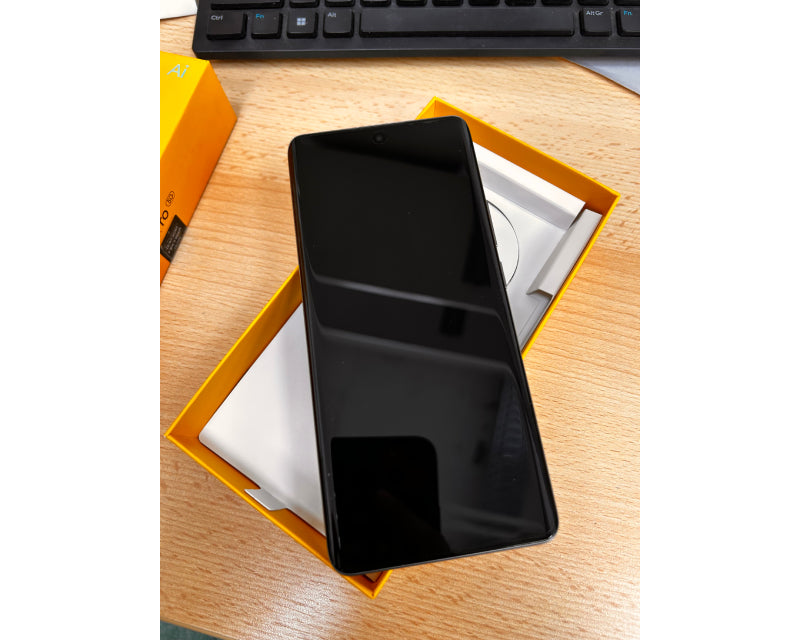 14 Pro 5G RMX5056 Suede Grey 8/256GB mobilni telefon outlet